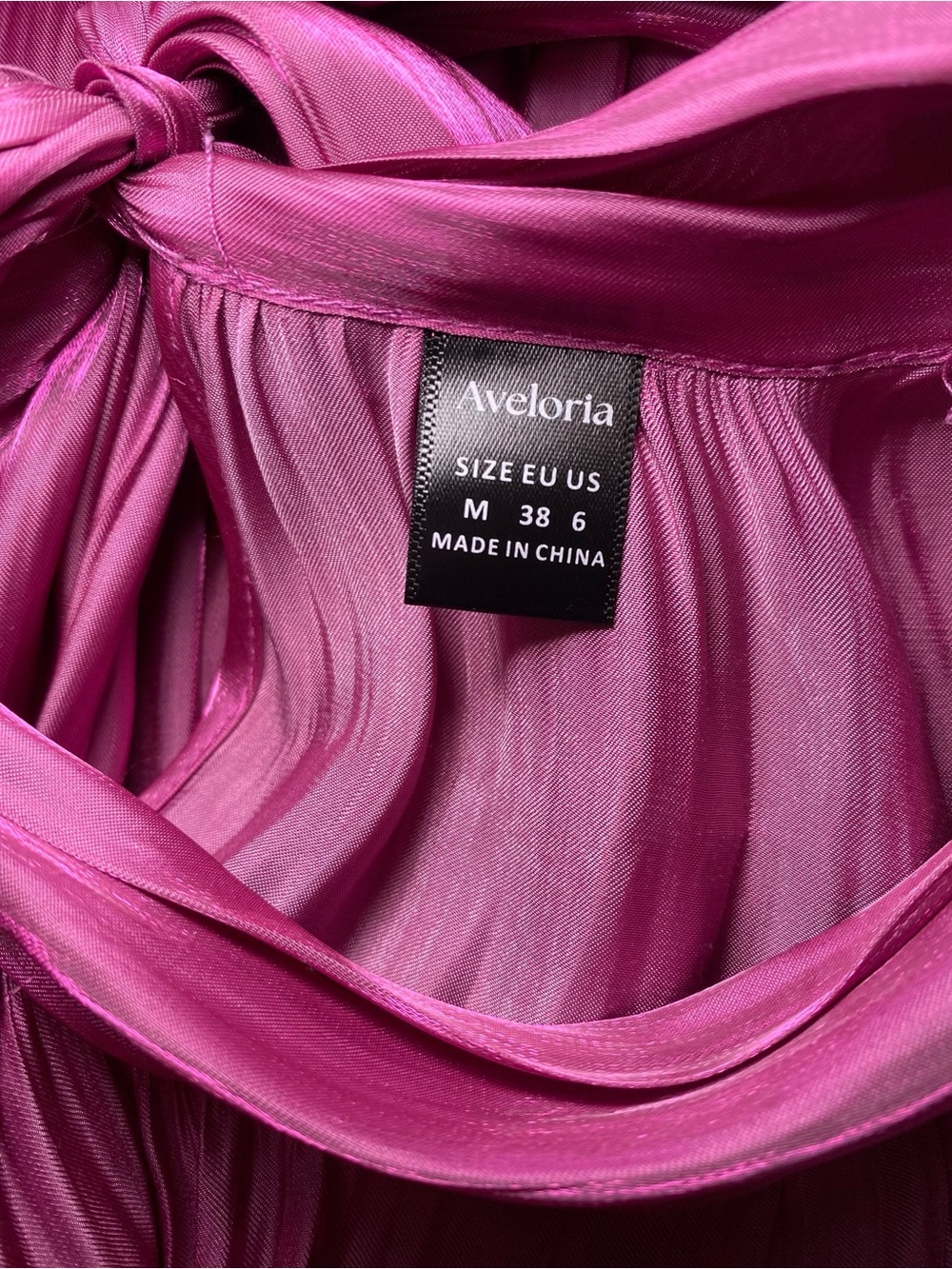 Aveloria Metallic Magenta Pleated
Long Sleeve Bow Neck Blouse - Picture 9 of 16